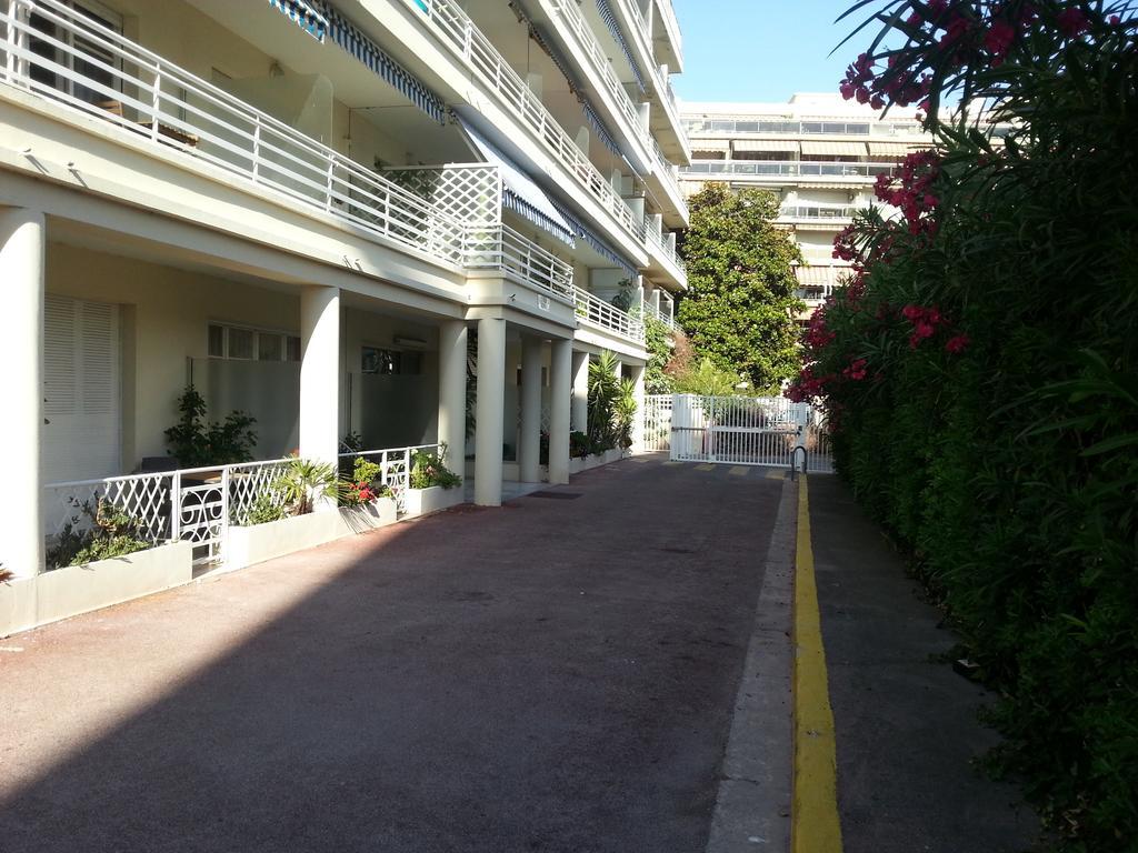 Appartement Le Palais du Tropique à Juan-les-Pins Extérieur photo